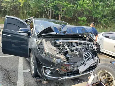 Photo 1 of 20: 2016 Kia Carnival, VIN KNAMC81ABGS237263 — Korean insurance auction
