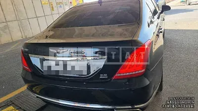 Photo 1 of 8: 2017 Genesis EQ900 — Korean insurance auction