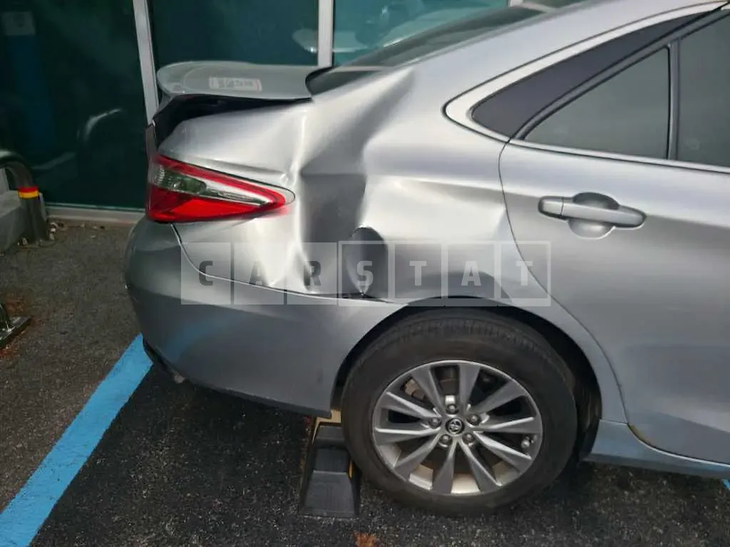 Photo 2 of 19: 2017 Toyota Camry — Korean insurance auction