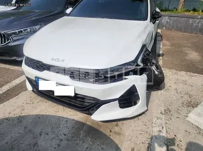 Photo 1 of 13: 2022 Kia K5 — Korean insurance auction