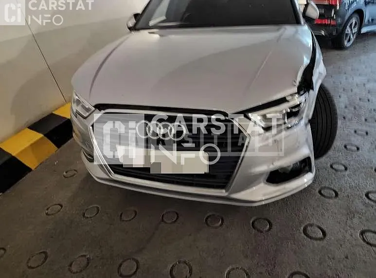 Photo 2 of 29: 2018 Audi I 40TFSI, VIN WAUZZZ8V3J1075818 — Korean insurance auction