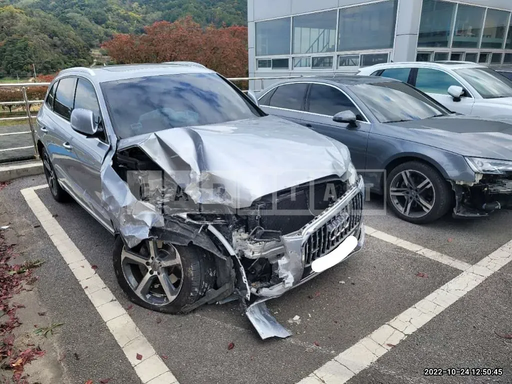 Photo 2 of 24: 2015 Audi Q5 45TDI quattro, VIN WAUZZZ8R0FA127271 — Korean insurance auction