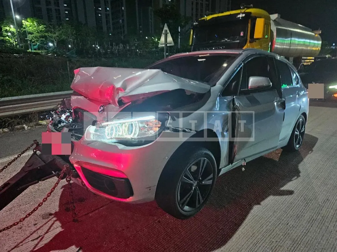 Photo 2 of 6: 2015 BMW Active Tourer, VIN WBA2C1108GV483672 — Korean insurance auction