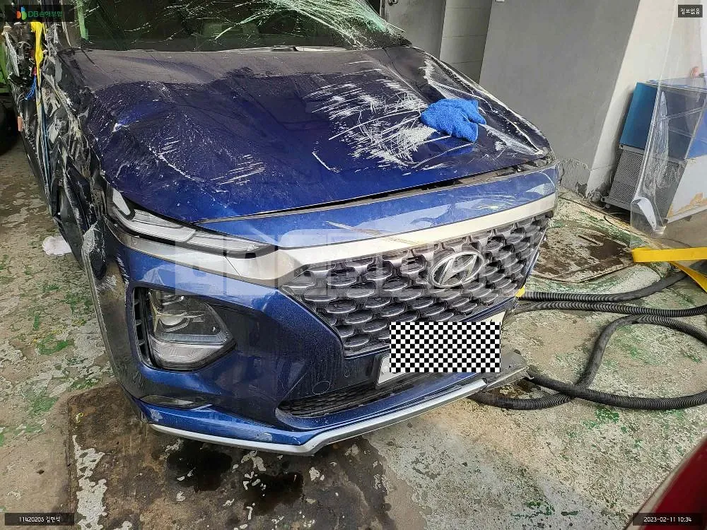 Photo 2 of 14: 2019 Hyundai Santa Fe, VIN KMHS581BDKU127933 — Korean insurance auction