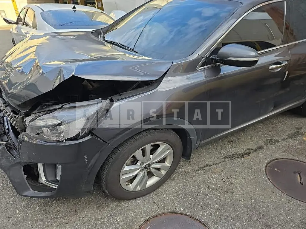 Photo 2 of 32: 2017 Kia Sorento, VIN KNAPS81ABHA315886 — Korean insurance auction