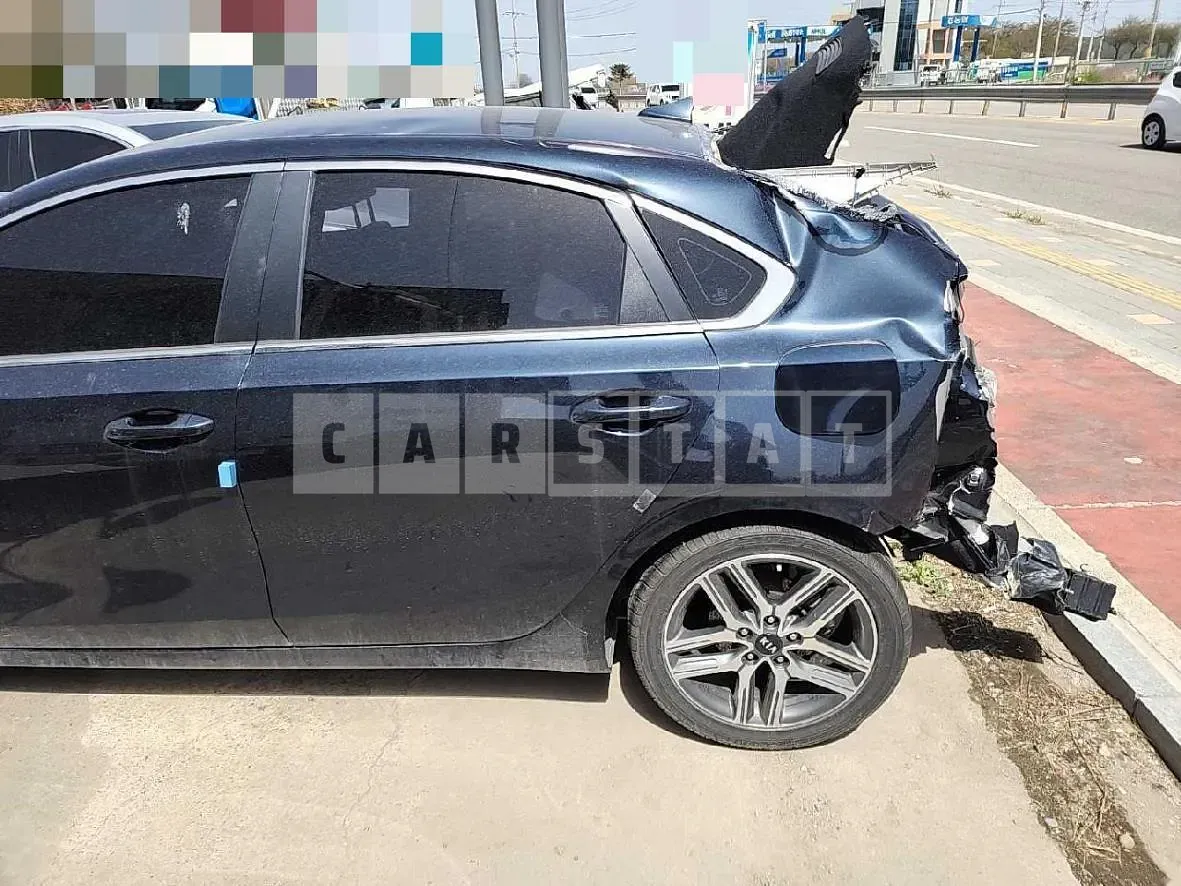 Photo 2 of 13: 2019 Kia K3 1.6, VIN KNAF241BELA885032 — Korean insurance auction