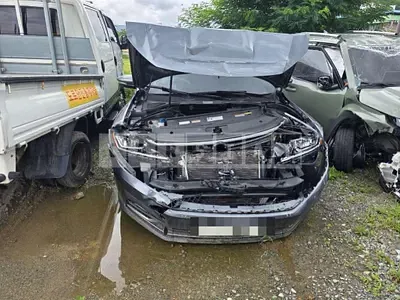 Photo 1 of 6: 2018 Volkswagen Passat 2.0 TSI — Korean insurance auction