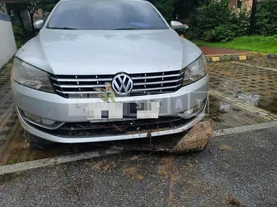 Photo 1 of 15: 2014 Volkswagen Passagen Passat 2.0 TDI — Korean insurance auction