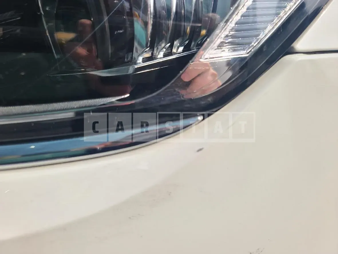 Photo 2 of 2: 2022 Volkswagen (parts) Passat GT 2.0TDI Headlamp — Korean insurance auction
