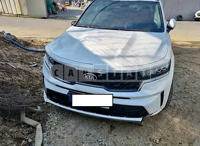 Photo 1 of 18: 2021 Kia Sorento, VIN KNARL81BGMA056006 — Korean insurance auction