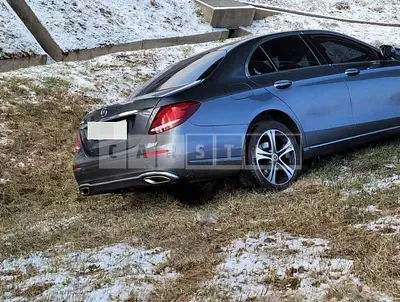 Photo 1 of 6: 2016 Mercedes-Benz E300 — Korean insurance auction