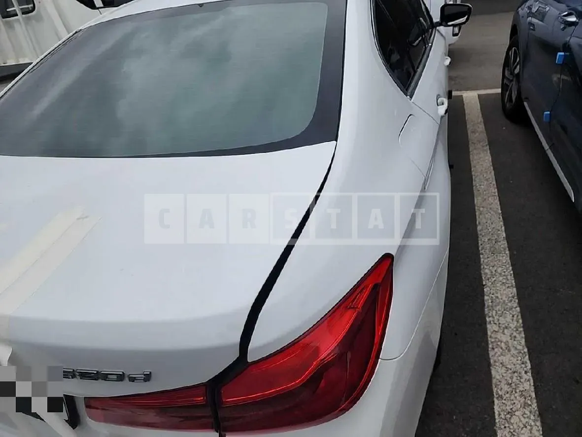 Photo 2 of 17: 2017 BMW 520d, VIN WBAJC3106JG994686 — Korean insurance auction
