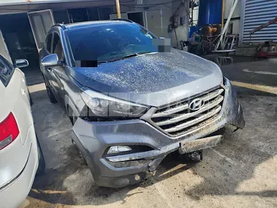 Photo 1 of 9: 2016 Hyundai Tucson 2.0 — Korean insurance auction