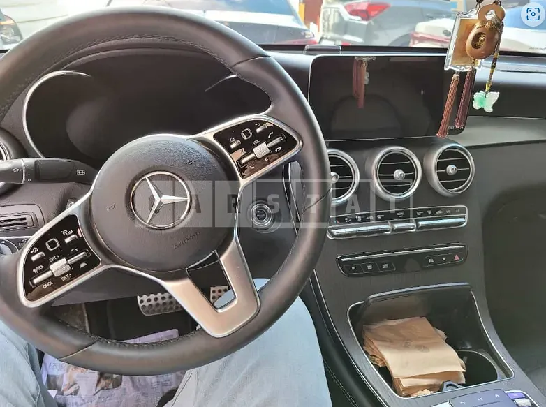 Photo 2 of 39: 2021 Mercedes-Benz GLC300 e 4Matic Coupe, VIN W1N0J5DB0MF882613 — Korean insurance auction