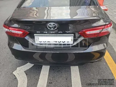 Photo 1 of 6: 2018 Toyota Camry, VIN JTNB11HK8J3038685 — Korean insurance auction