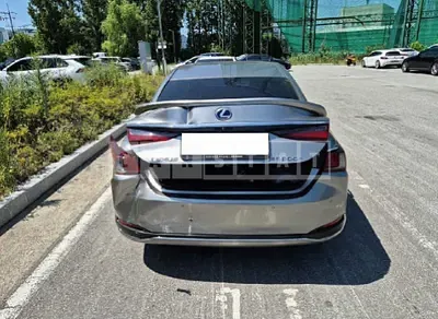 Photo 1 of 37: 2019 Lexus ES300h — Korean insurance auction