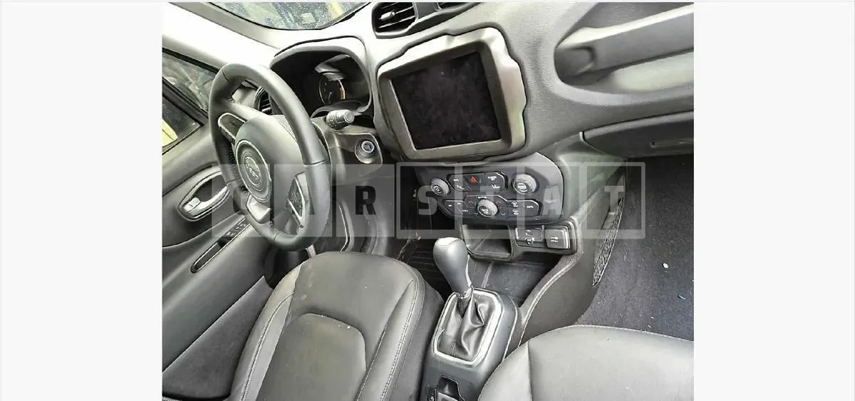 Photo 2 of 12: 2023 Jeep Zip Renegade 1.3 FWD — Korean insurance auction