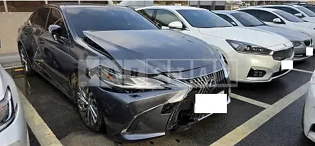 Photo 2 of 13: 2023 Lexus ES300h — Korean insurance auction