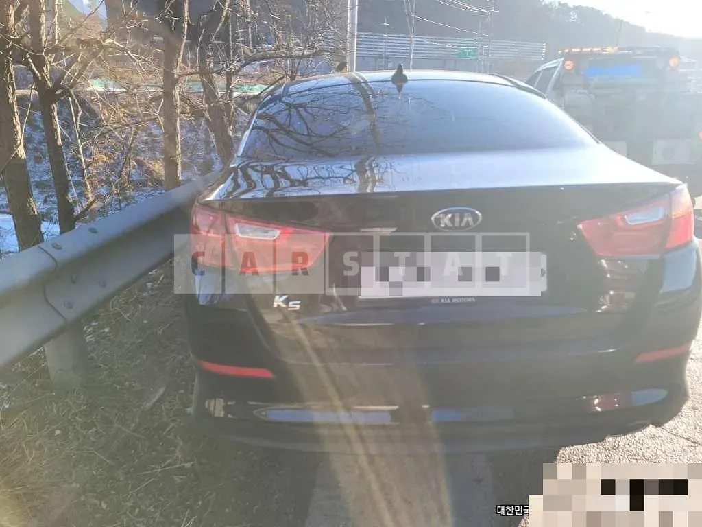 Photo 2 of 5: 2015 Kia K5 LPG — Korean insurance auction