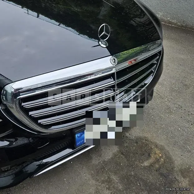 Photo 2 of 9: 2019 Mercedes-Benz E300 4Matic — Korean insurance auction