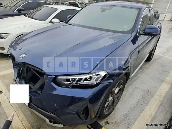Photo 2 of 41: 2022 BMW X4 xDrive20i — Korean insurance auction