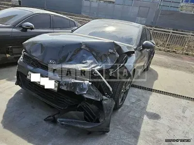Photo 1 of 20: 2020 Kia K5 — Korean insurance auction