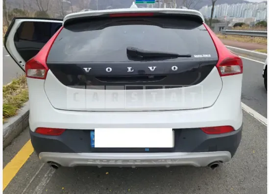Photo 2 of 19: 2019 Volvo V40 CC D3 — Korean insurance auction