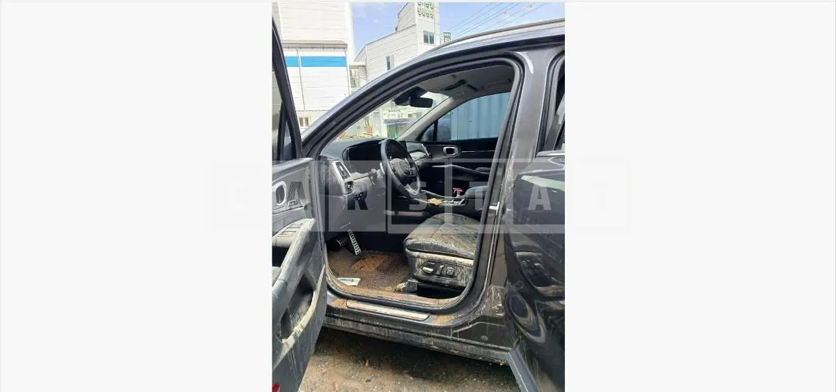 Photo 2 of 14: 2020 Kia Sorento 4WD — Korean insurance auction