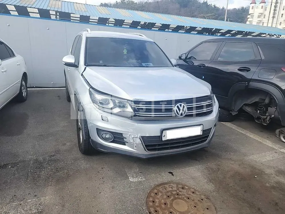 Photo 2 of 39: 2015 Volkswagen Tiguan 2.0 TDI, VIN WVGZZZ5NZFW614486 — Korean insurance auction