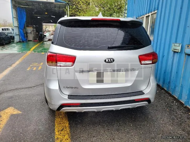 Photo 2 of 29: 2015 Kia Carnivals, VIN KNAMB81ABGS105418 — Korean insurance auction