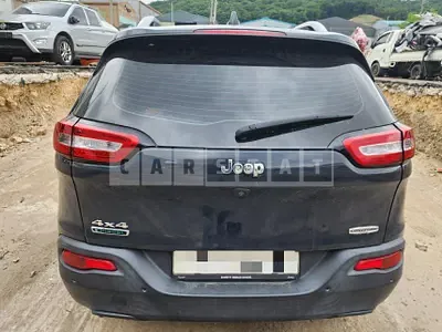 Photo 1 of 23: 2017 Jeep Zip Cherokee 2.2, VIN 1C4PJMCU8HW628253 — Korean insurance auction