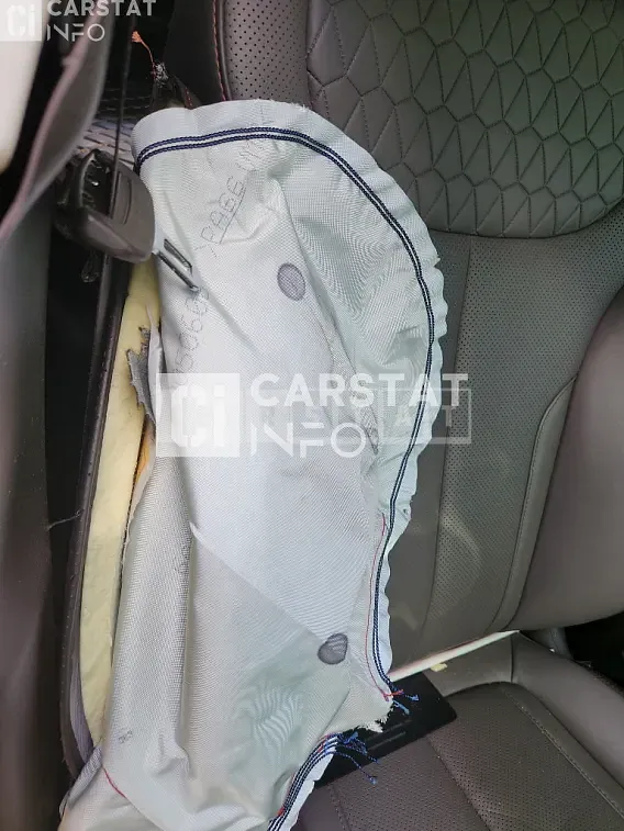 Photo 2 of 11: 2018 Hyundai Santa Fe 2.0 — Korean insurance auction