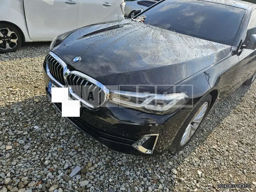 Photo 2 of 20: 2022 BMW 530i xDrive — Korean insurance auction
