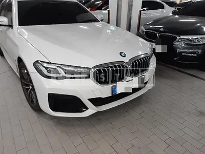 Photo 1 of 37: 2021 BMW 520i, VIN WBA11BH02MWX18635 — Korean insurance auction