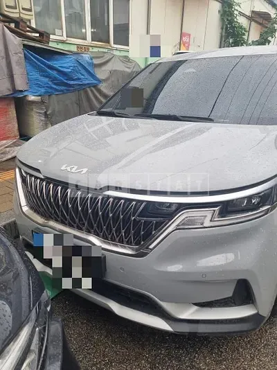 Photo 1 of 21: 2023 Kia Carnivals — Korean insurance auction