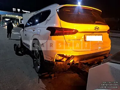 Photo 1 of 2: 2020 Hyundai Santa Fe — Korean insurance auction