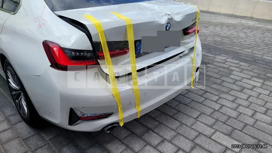 Photo 2 of 25: 2021 BMW 320i, VIN WBA5X5105NFL81438 — Korean insurance auction