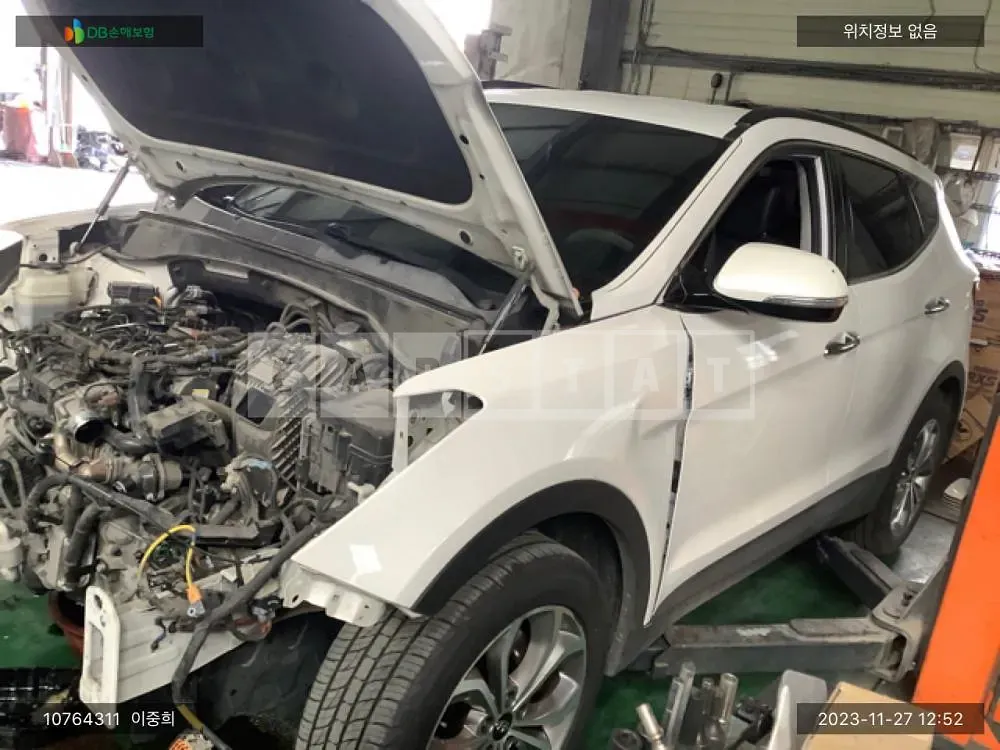 Photo 2 of 20: 2015 Hyundai Santa Fe, VIN KMHSW81XBFU510348 — Korean insurance auction