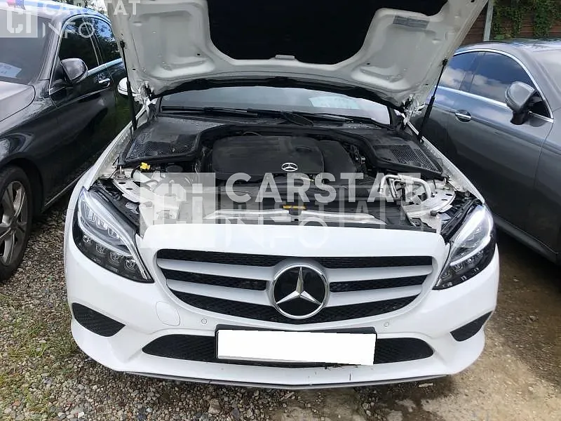 Photo 2 of 10: 2020 Mercedes-Benz C200, VIN W1KWF8AB8LR583608 — Korean insurance auction