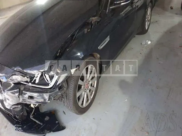 Photo 2 of 16: 2016 Jaguar XE 2.0d, VIN SAJAB4BN2GA940854 — Korean insurance auction