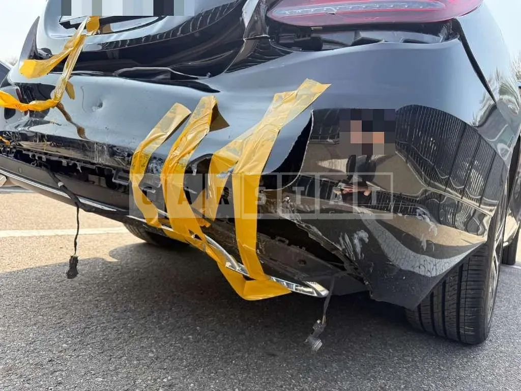 Photo 2 of 12: 2019 Mercedes-Benz C220 d — Korean insurance auction
