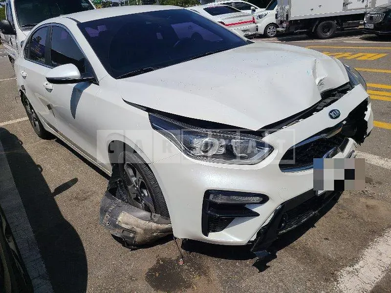 Photo 2 of 44: 2018 Kia K3 1.6 — Korean insurance auction