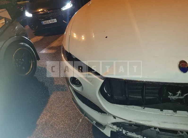 Photo 2 of 15: 2018 Maserati Levante Diesel, VIN ZN661TUG8JX289362 — Korean insurance auction