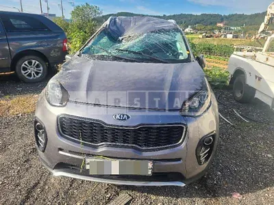Photo 1 of 9: 2015 Kia Sportage 2.0 — Korean insurance auction