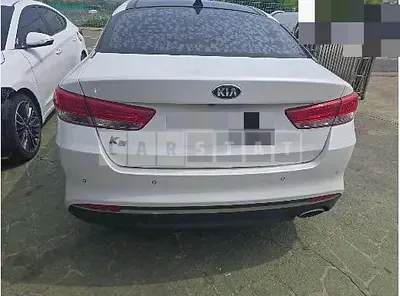 Photo 1 of 7: 2017 Kia K5 — Korean insurance auction