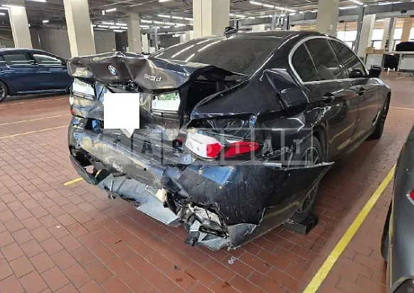 Photo 2 of 25: 2023 BMW 523d xDrive — Korean insurance auction