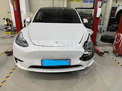 Photo 1 of 10: 2024 Tesla Model Y RWD, VIN LRWYGCFS2RC506074 — Korean insurance auction