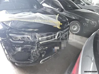 Photo 1 of 66: 2021 Mercedes-Benz GLB220 — Korean insurance auction