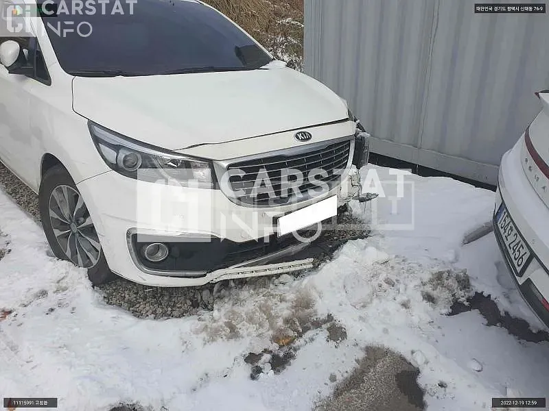 Photo 2 of 18: 2016 Kia Carnival, VIN KNAMB81ABGS176969 — Korean insurance auction