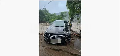 Photo 1 of 6: 2016 Hyundai Santa Fe DM (4WD) — Korean insurance auction